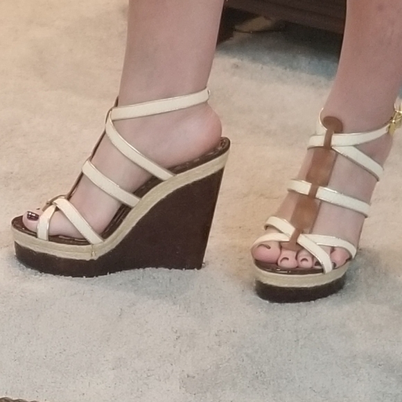 Jessica Simpson Shoes - Jessica Simpson wedges size 10